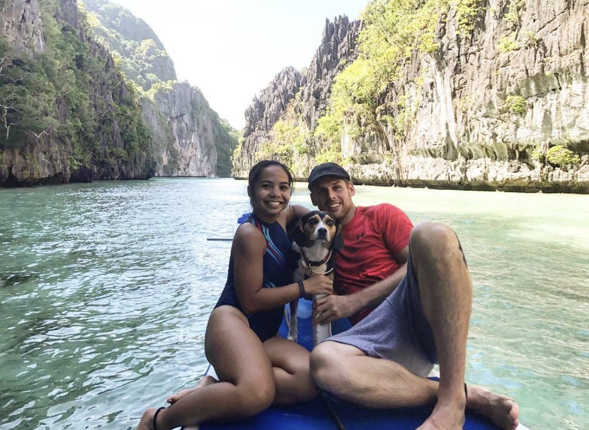 Dog on a kayak in El Nido, Palawan — travelling with pets across the Philippine islands